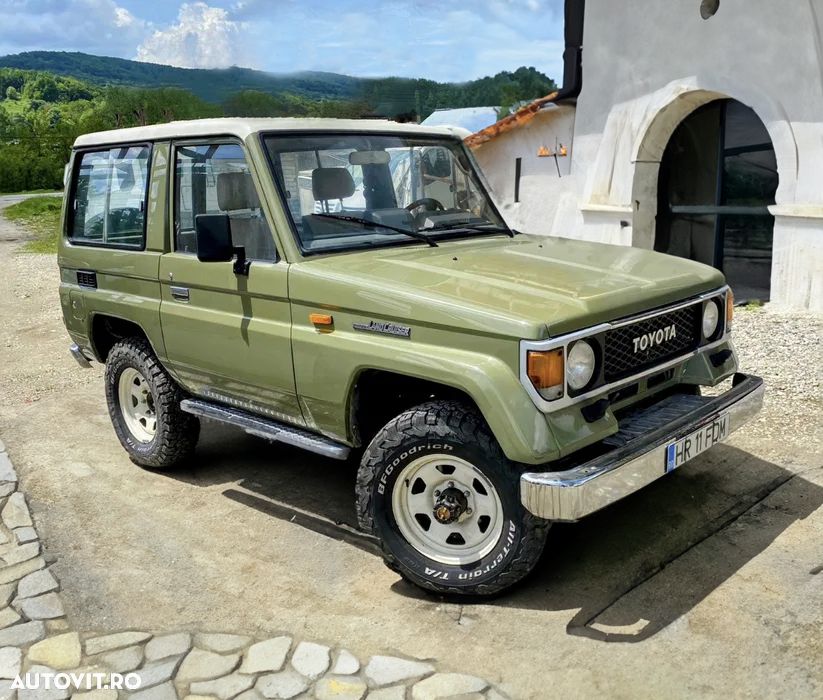 Second hand Toyota Land Cruiser - 15 000 EUR, 180 000 km, 1989 - autovit.ro