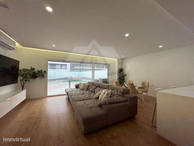 Apartamento T4 seminovo com terraço, no Parque das Oliveiras em Cam...-5