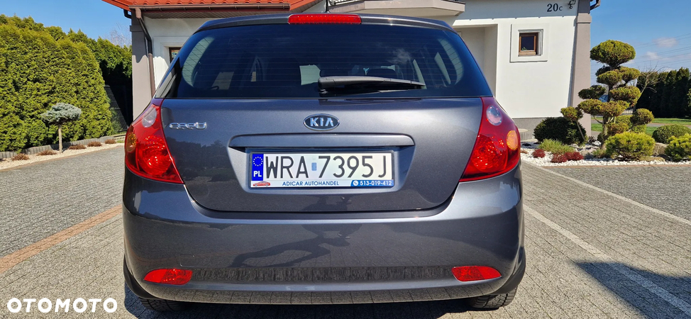 Kia Ceed Cee'd 1.6 Comfort + - 5