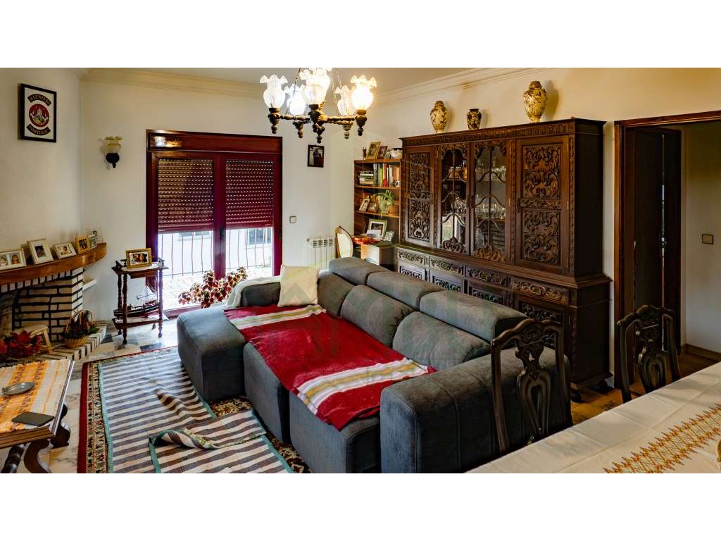 Moradia T3 + T3 em Moledo - a dois minutos da Praia - Grande imagem: 5/15