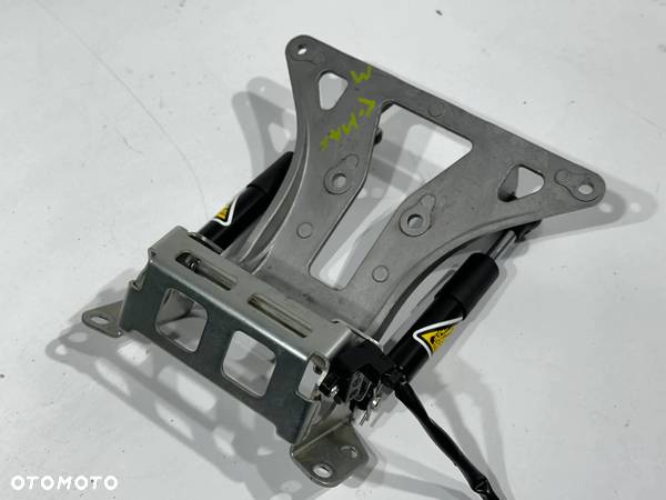 Mocowanie siedzenia  Yamaha T-Max 560 530DX 21R - 2
