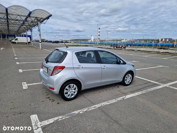 Toyota Yaris 1.33 Luna - 16