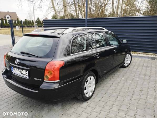 Toyota Avensis 1.8 VVT-i Terra Plus - 17