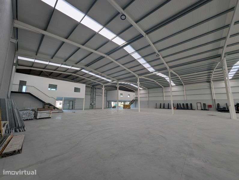 Armazém Industrial Barcelos - Grande imagem: 4/11