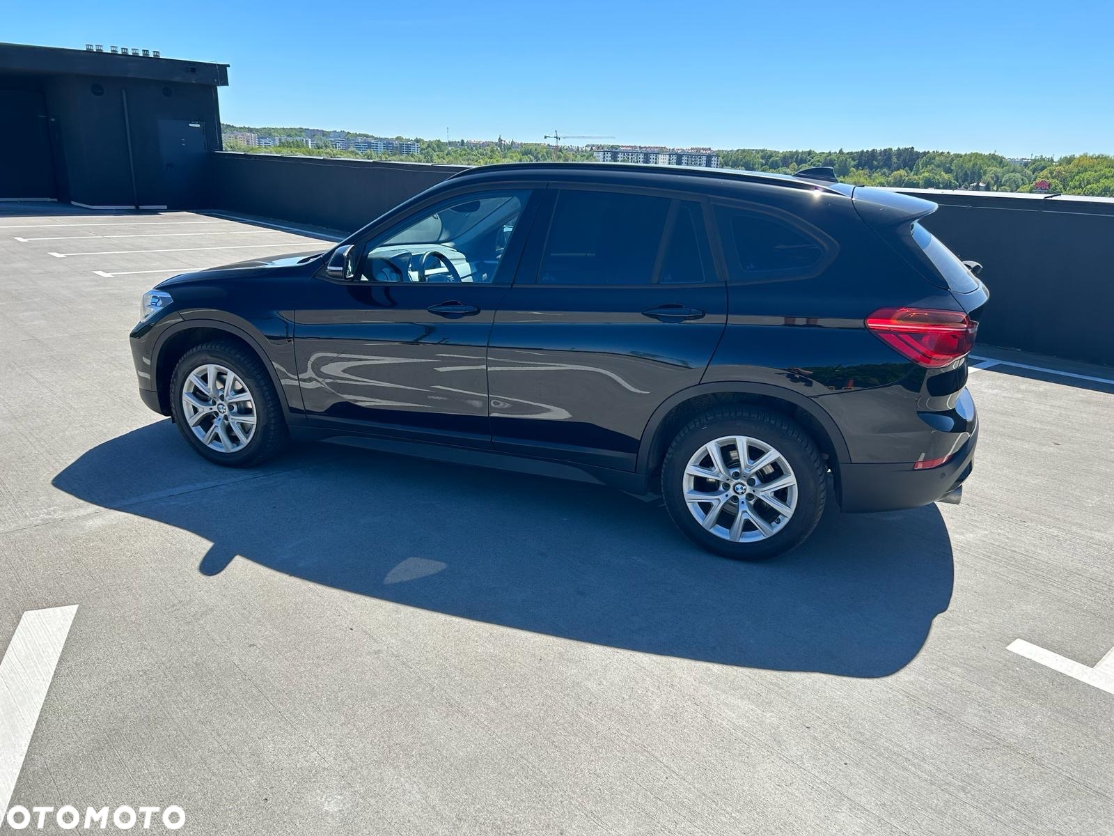 BMW X1 xDrive20i Advantage sport - 4