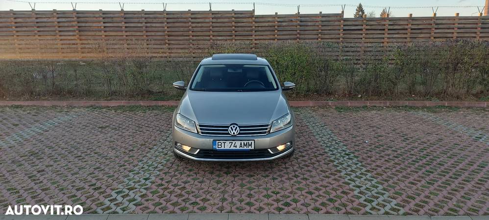 Volkswagen Passat Variant 2.0 TDI BlueMotion Technology Highline - 13