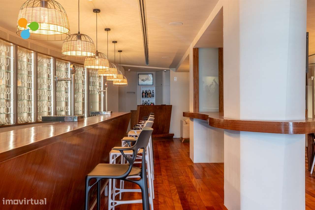 Oportunidade Única | Café/Bar Totalmente Equipado | Leça da Palmeira-12