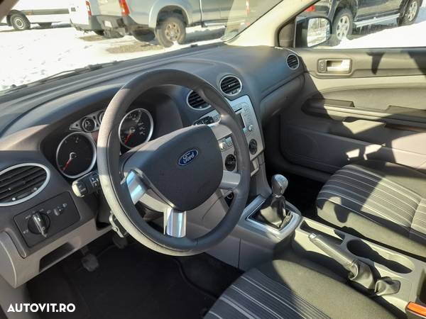 Ford Focus Turnier 1.6 TDCi Ambiente - 5