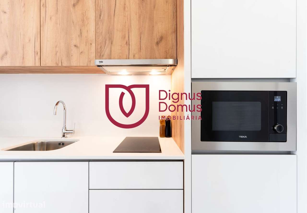 Investimento - T0 com gestão AL no coração do Porto-9