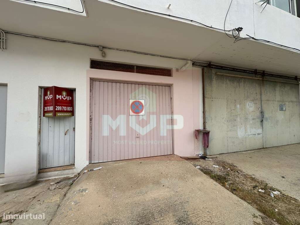 Arrecadação em cave, Olhão-0