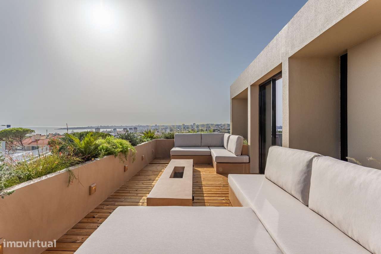 Moradia T4 + T0 Independente — Alto da Parede, Cascais-10