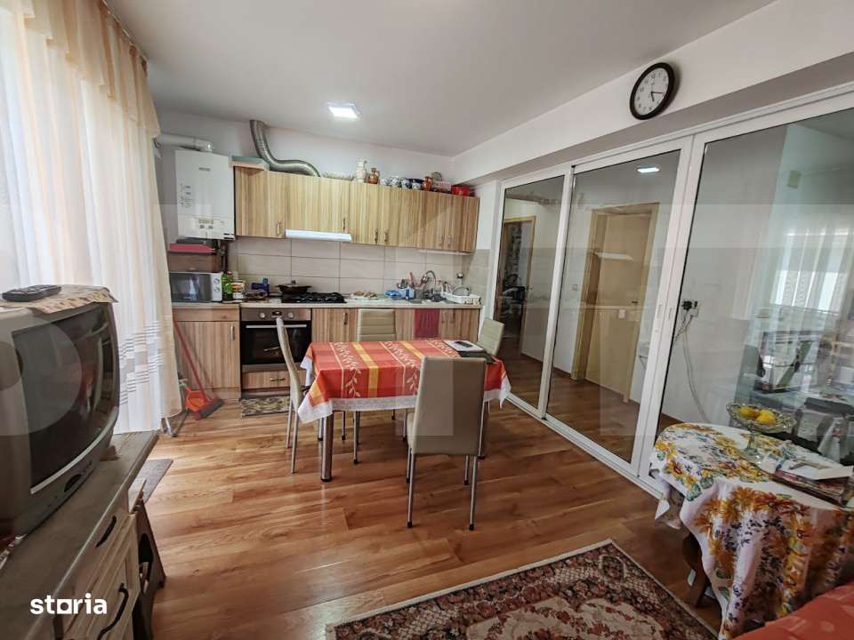 Apartament 3 camere, bloc linistit, parcare cu telecomanda, Dumbravita - Imagine principală: 4/19