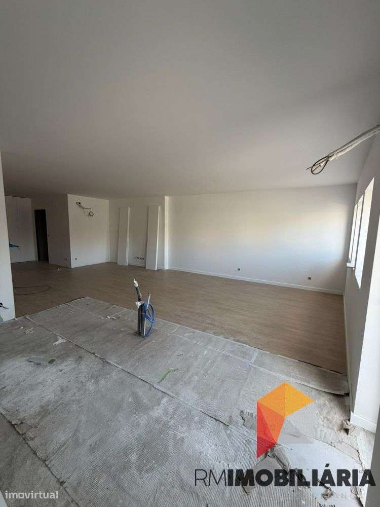 Apartamentos NOVOS T2+1 Costa Cabral-18