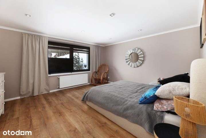 Urokliwie położony dom w Juszczynie na Sprzedaż-8