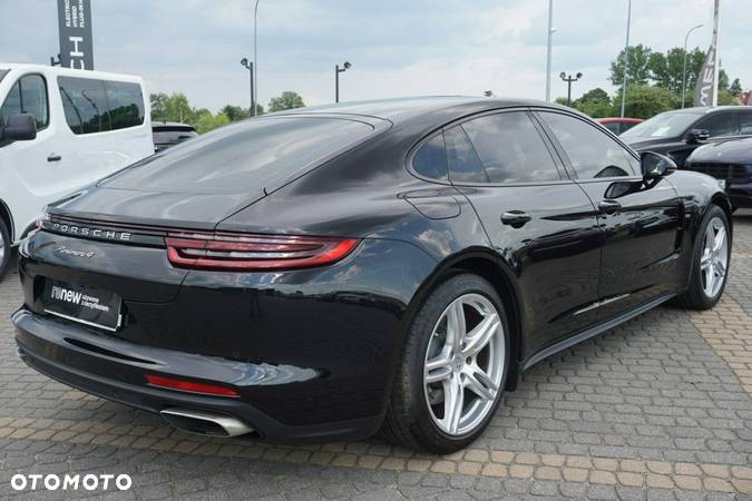 Porsche Panamera - 5