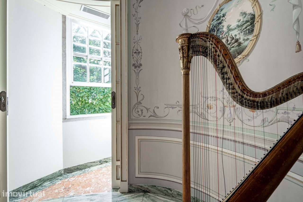 Palacete em excelente estado de conservação, Lisboa-39