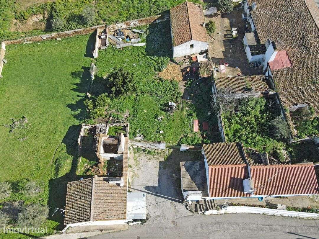 Prédio urbano plurifamiliar- N.ª Sr.ª Machede - Évora-8