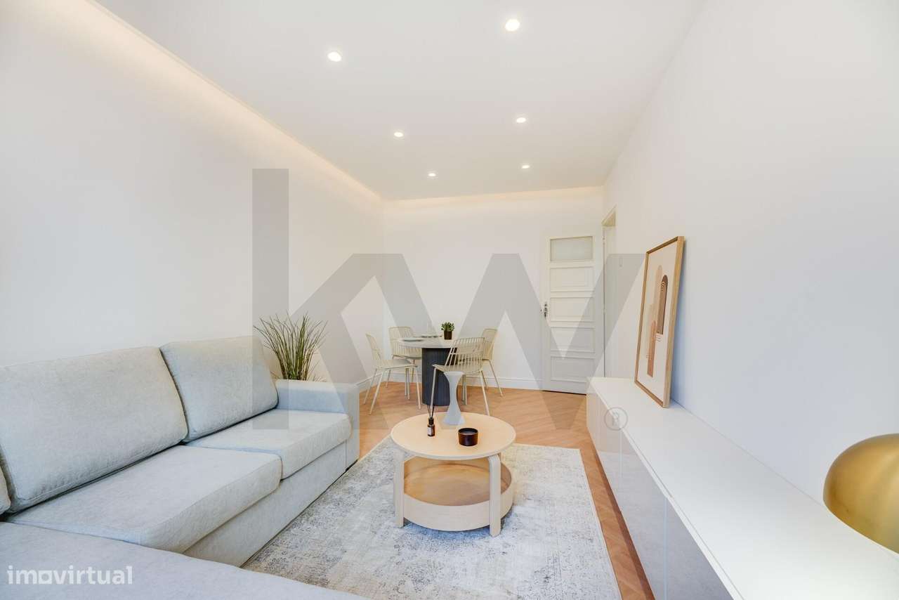 Alvalade | T1 totalmente mobilado e reabilitado c/ terraço - Grande imagem: 4/26