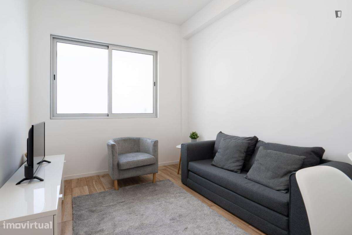 Apartamento com 2 quartos - localizado em Paranhos Porto - Grande imagem: 4/9