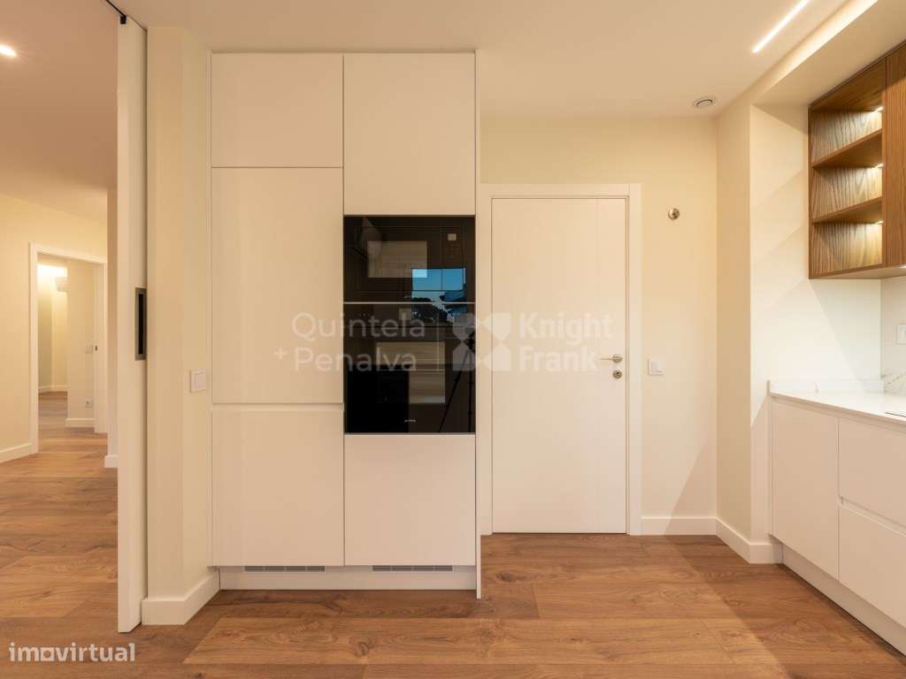 Apartamento T3 com garagem junto ao centro de Cascais - Grande imagem: 5/31