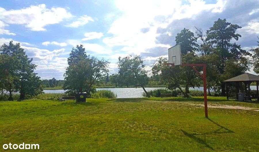 Piękny dom w miejscowości nad jeziorem w bardzo atrakcyjnej cenie-16