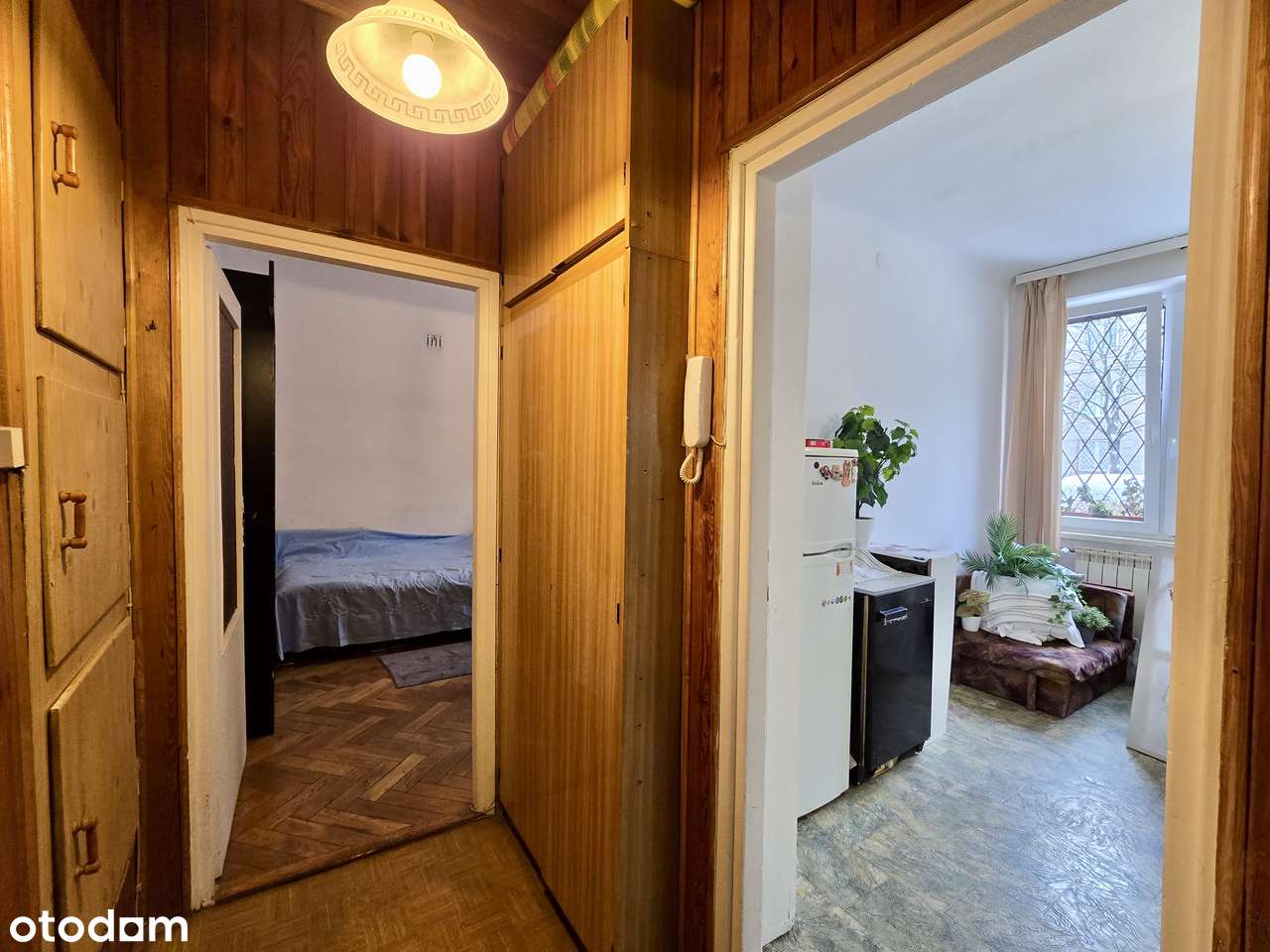 Kawalerka/2 pokoje | 35,49m2 | kamienica | Plac Hallera | parter |-8