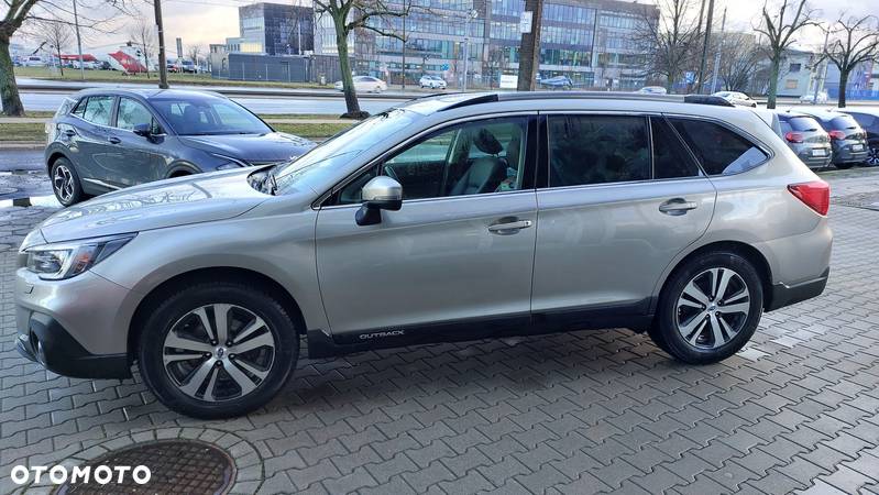 Subaru Outback 2.5i Exclusive (EyeSight) Lineartronic - 2