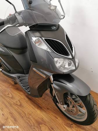 Aprilia Sportcity - 4