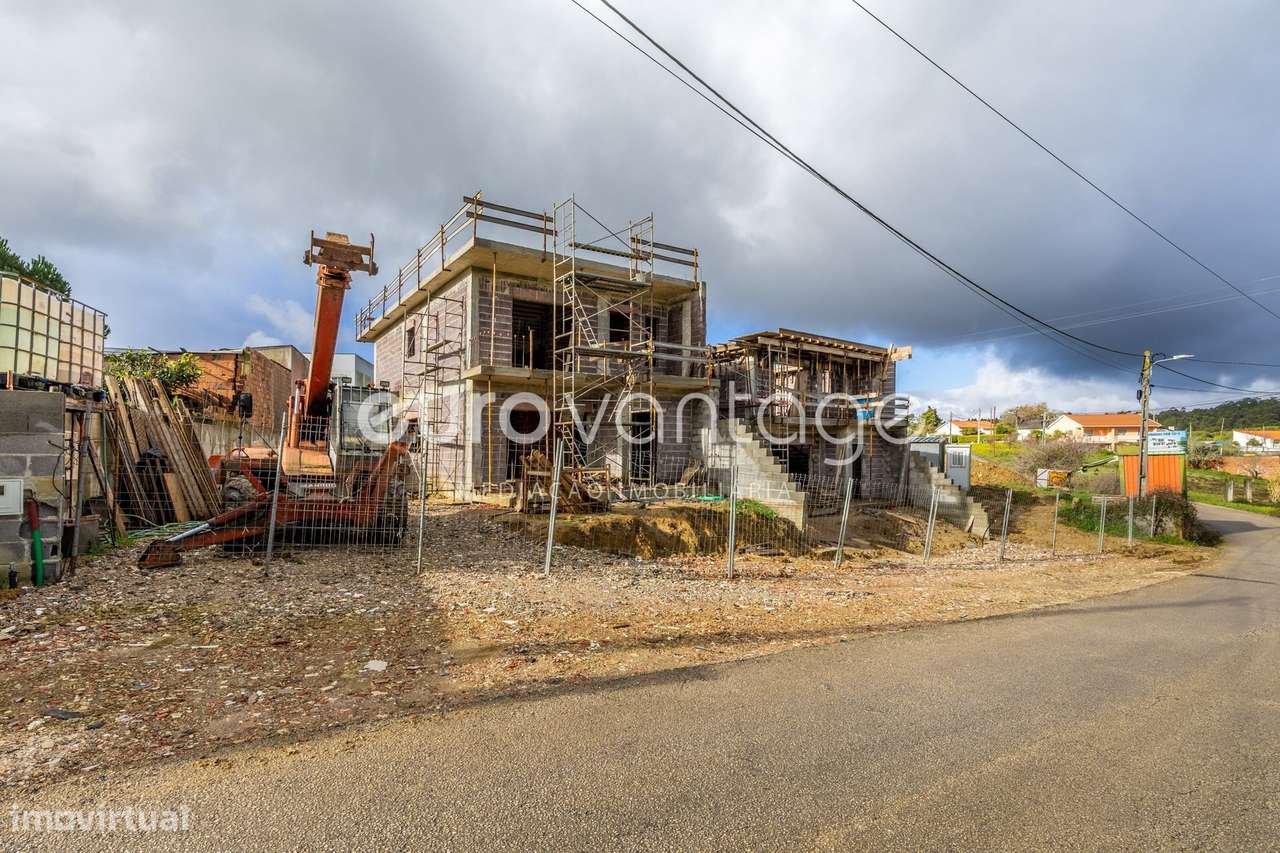 Moradia T3+1 às portas da cidade de Leiria - Grande imagem: 2/26