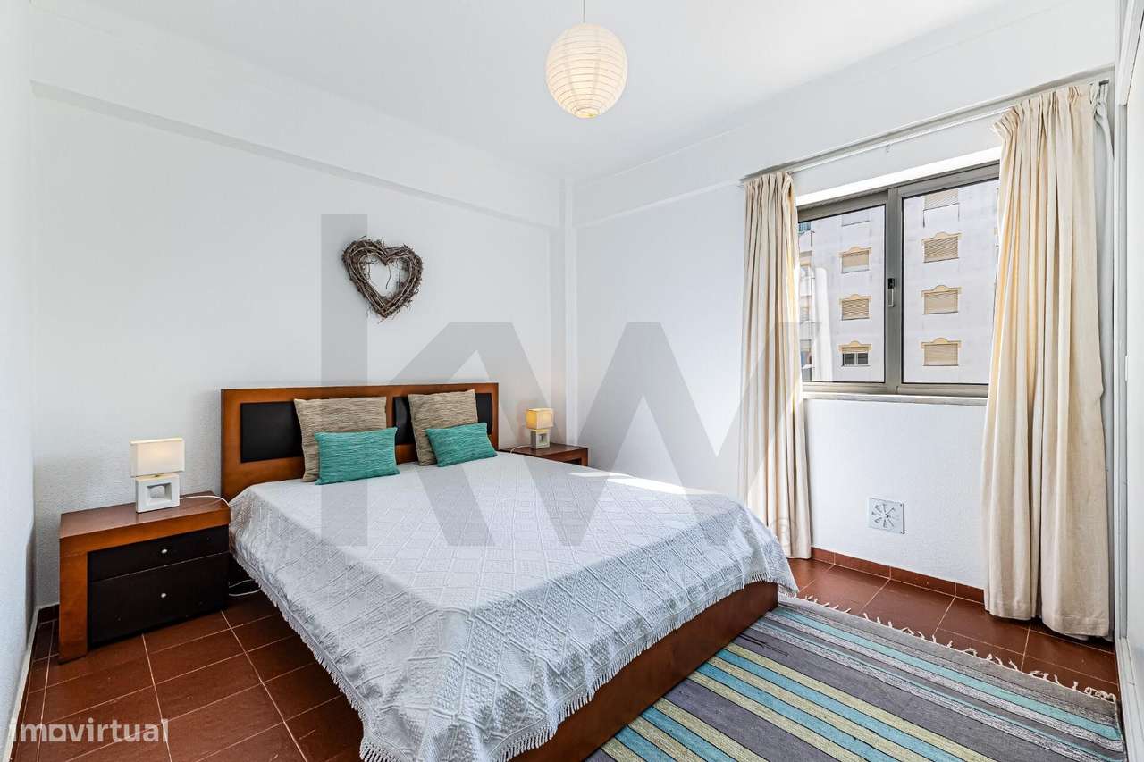 Apartamento T1 bem no Centro de Armação de Pêra - Algarve-3