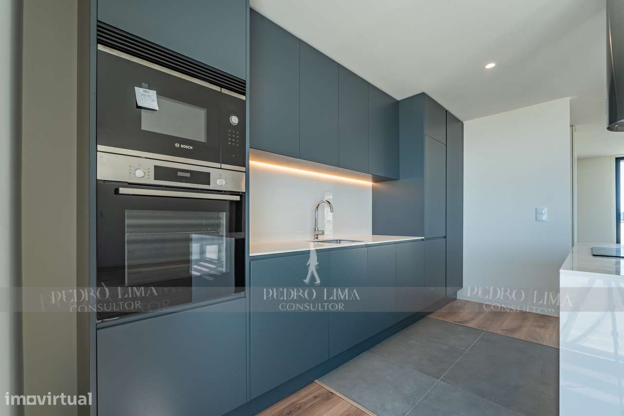 T2 NOVO com 241m2 com Terraços e 2 lugares de Garagem-6