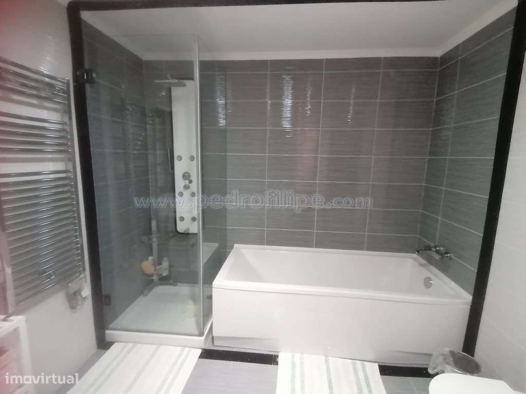Moradia T4 Duplex Venda Sesimbra-27