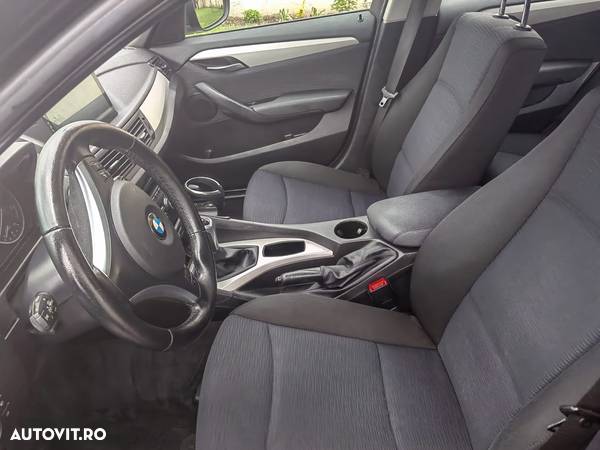 BMW X1 sDrive18d Sport Line - 11