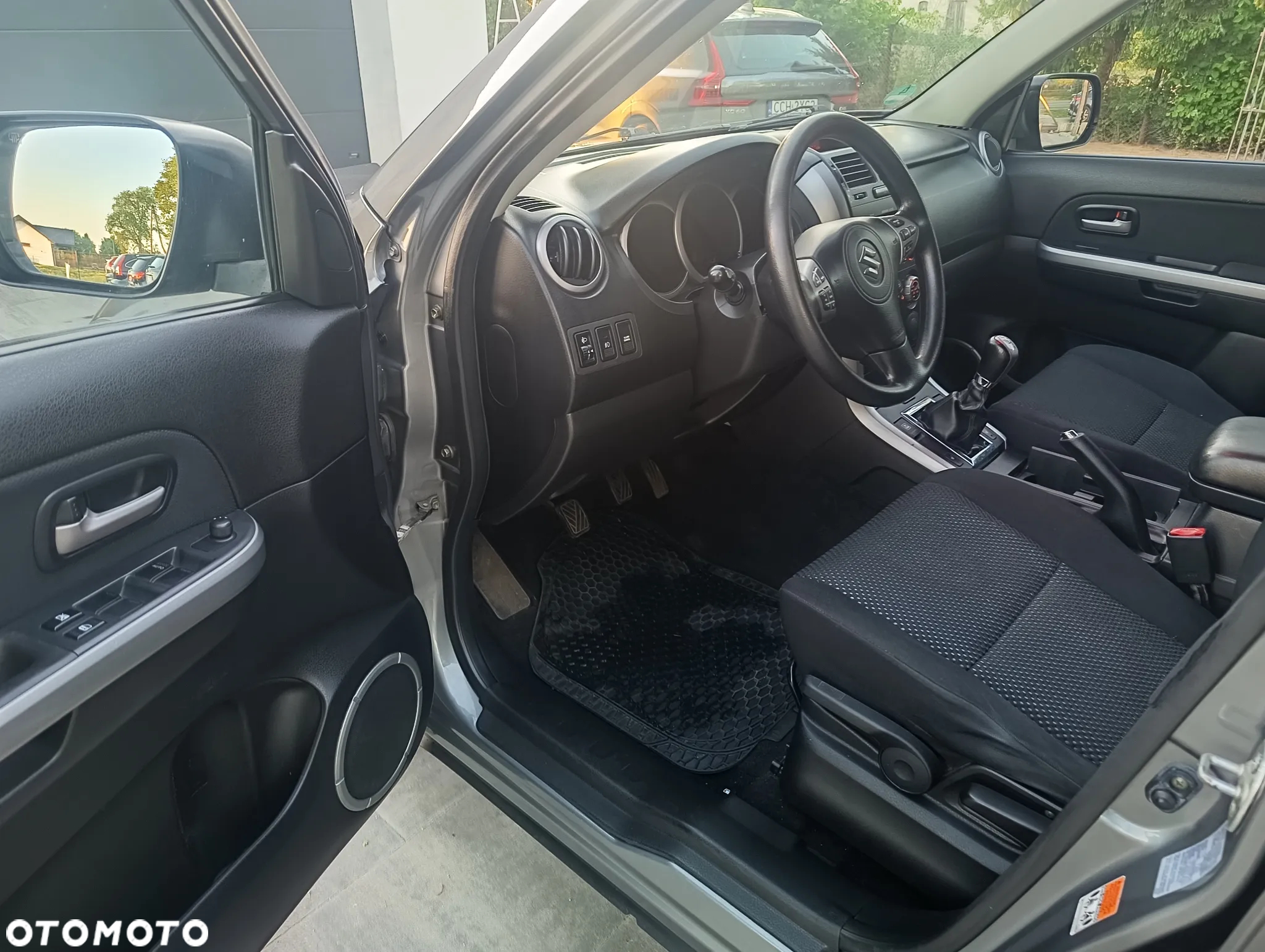 Suzuki Grand Vitara 2.0 Comfort - 9