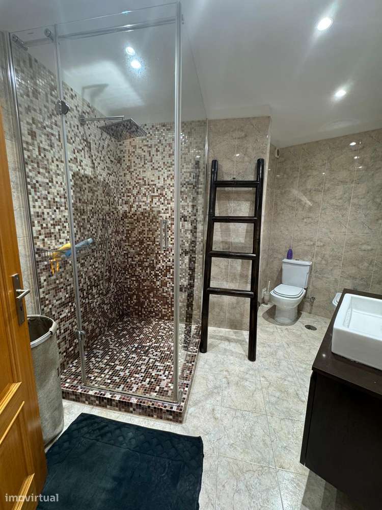 Apartamento T3 - 181m2- Localizado no Centro de Esposende-18