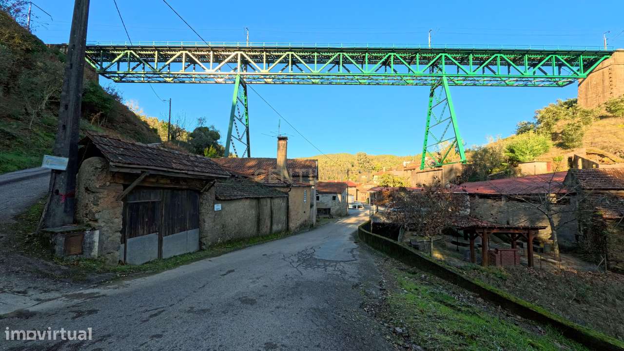Moradia em pedra isolada em Trezói – Mortágua - Grande imagem: 4/10