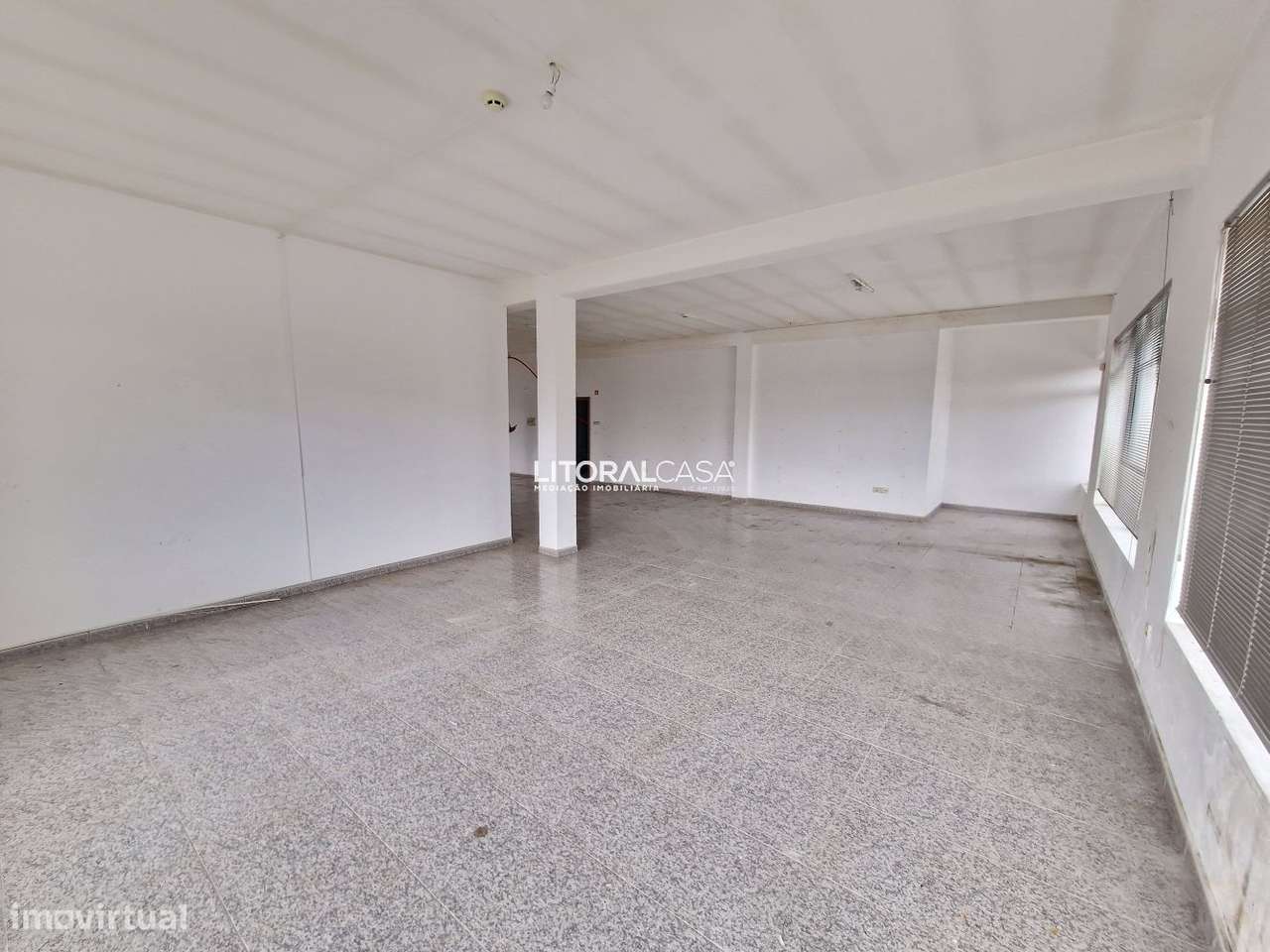 Loja | Escritório na Avenida Europa - Arrendamento - Grande imagem: 5/14