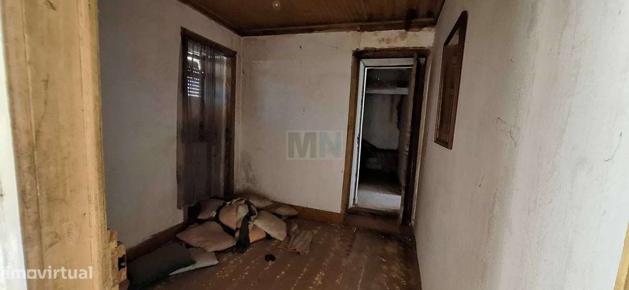 Moradia  para remodelação com Elevado Potencial em Anagueis-20