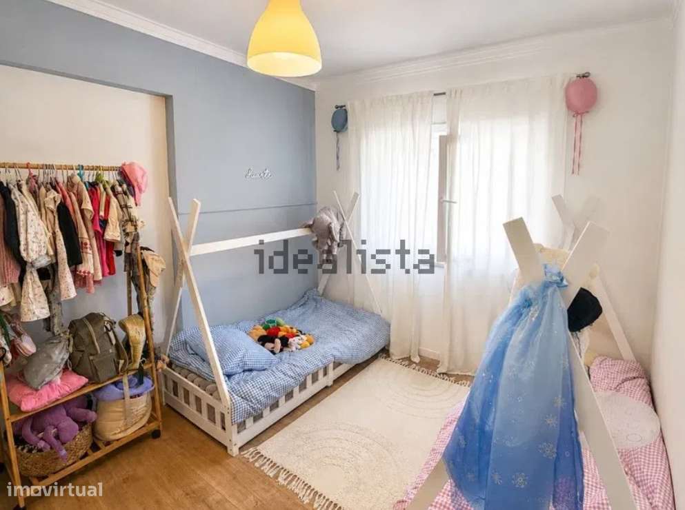 Apartamento T3 à venda em Santa Marta do Pinhal, Corroios-12