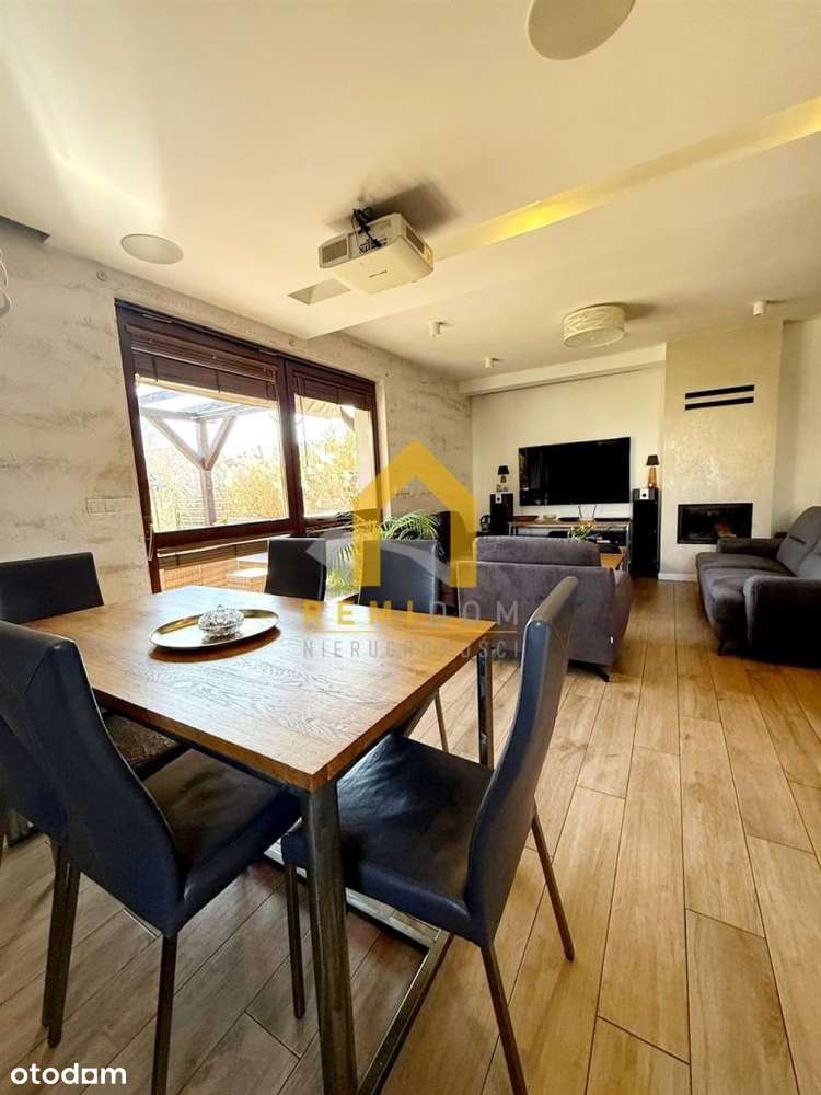 Dom Na Sprzedaż w świetnej lokalizacji- Żwaków-1