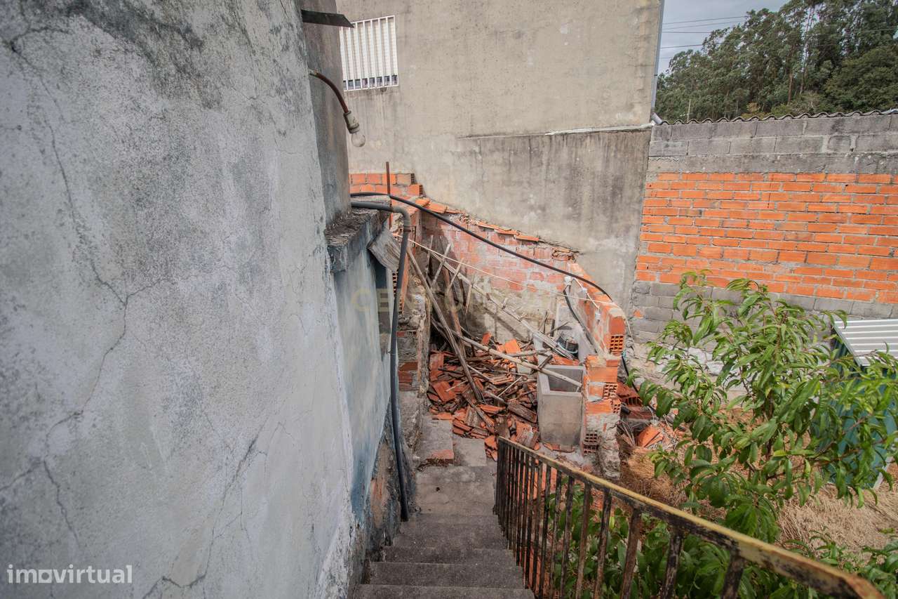 Moradia para recuperar com 250 m² em Vila Verde – Figueira da Foz-32