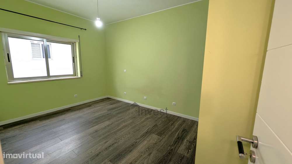 T3 Duplex com Vista Castelo, Serra e Mar – Condomínio Fechado em Sesim-17