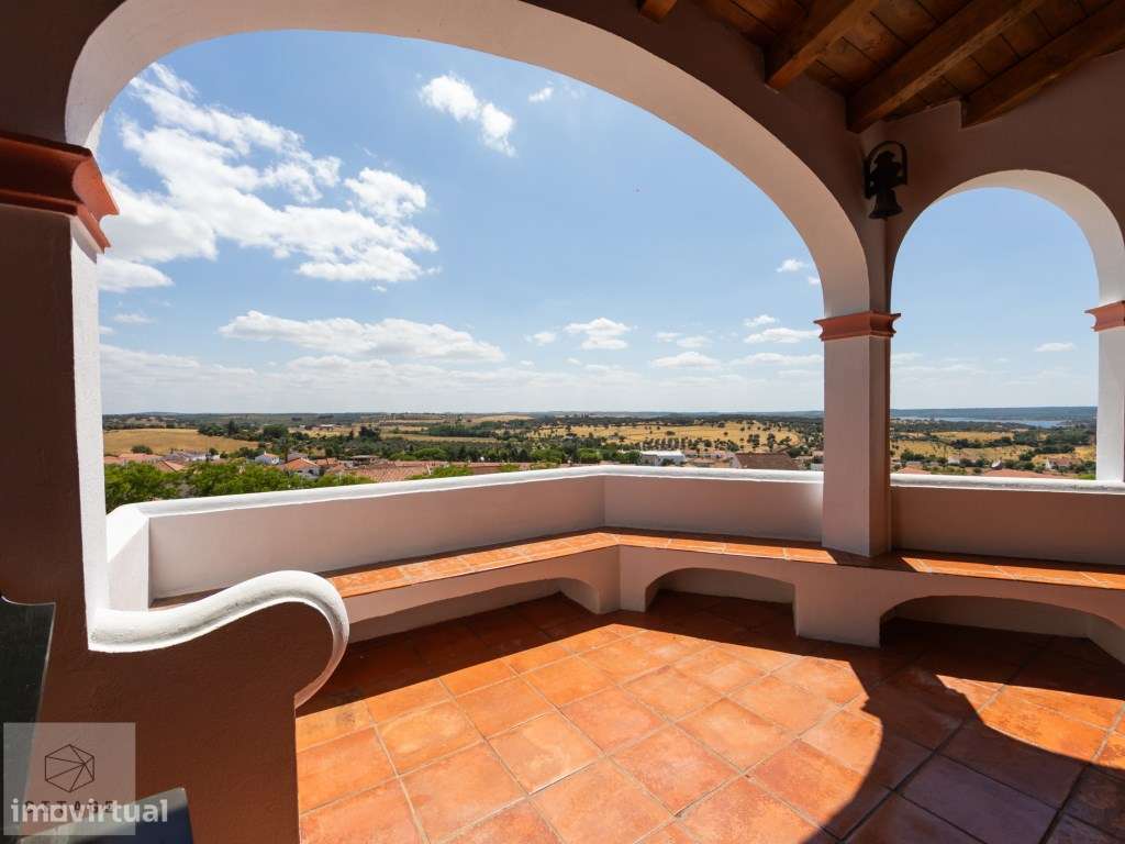 Moradia T8 com vista para Maranhão-35