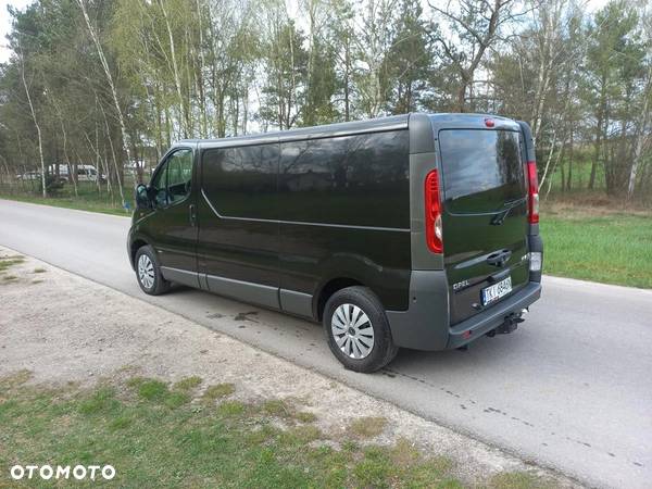 Opel Vivaro - 9