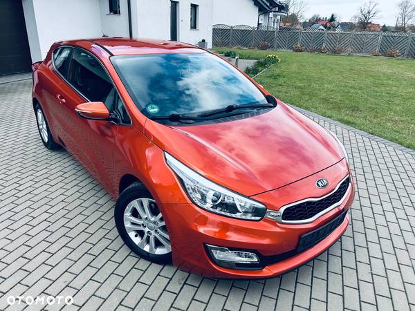 Kia Pro_cee'd 1.6 CRDI M - 3