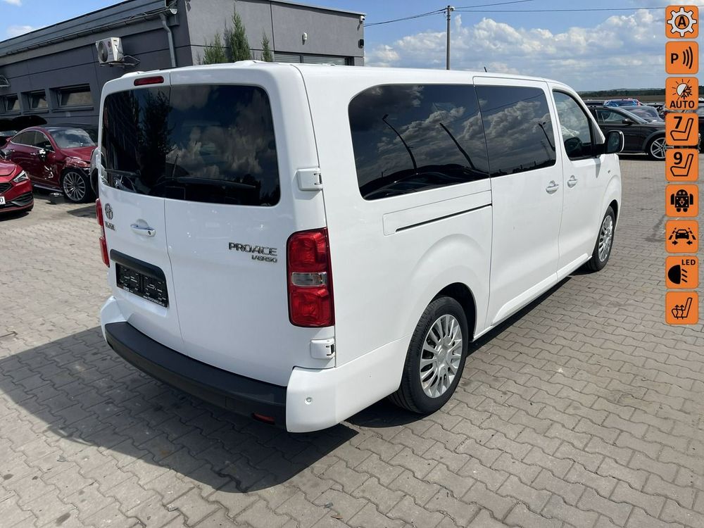 Toyota ProAce 2,0-l-D-4D L1 (8-Si.) Autm Family Comfort 2022