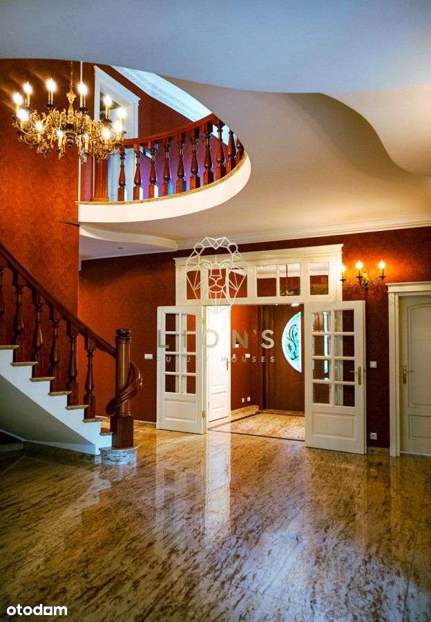 Willa na działce 3500m2. z pięknym ogrodem!-6