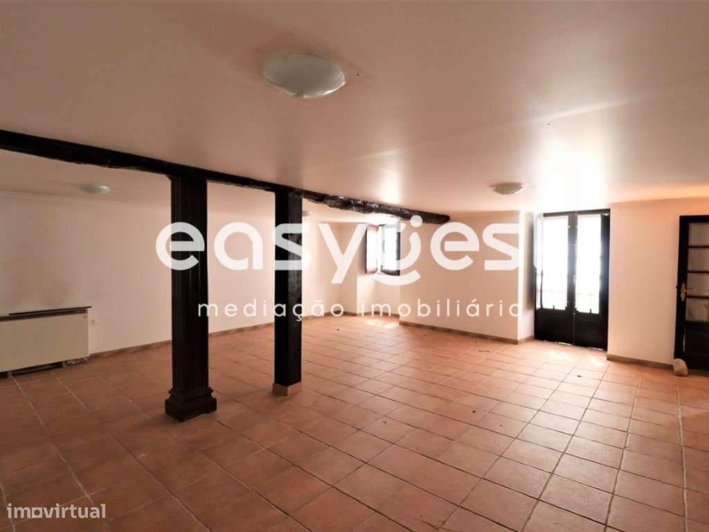 Moradia T5 com Logradouro e Garagem no Centro de Verride - Grande imagem: 4/34