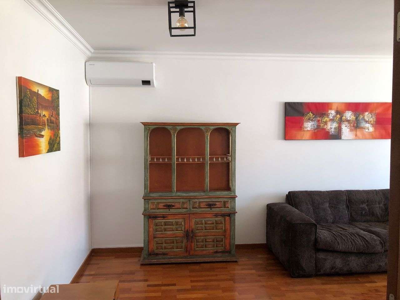 T2 com garagem e arrecadação/ Hospital Santa Maria/ Quinta dos Barros - Grande imagem: 4/13