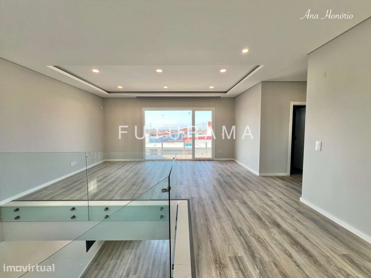 MORADIA ENTRE CAMPO E O MAR T4 + 1 - Azeitão-23